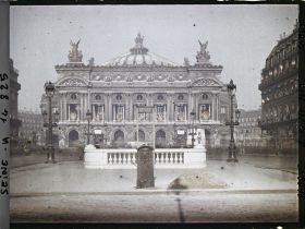 Image représentant Refuge à la station de métro Opéra, place de l'Opéra