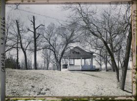 Image représentant Canada, Winnipeg, Le ParlementParc Assiniboine - un coin du Parc