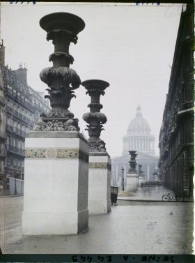 Image représentant La rue Soufflot décorée pour le Cinquantenaire de la IIIe République