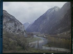 Image représentant La vallée de l'Ariège vers l'amont et Ussat-les-Bains