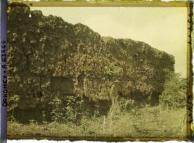 Image représentant Mur d'enceinte du jardin de  null Guézo