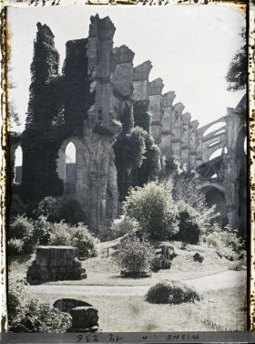Image représentant Les vestiges de l'ancienne abbaye cistercienne fondée en 1132