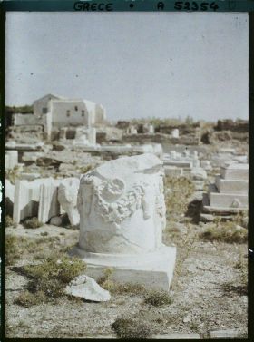 Image représentant Un petit autel