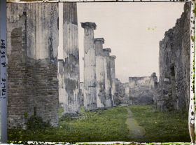 Image représentant Colonnade dorique d'un petit temple
