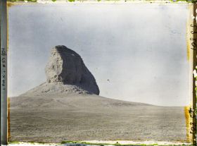 Image représentant La Ziggourat ou ziggurat (tour à étages, XV-XIIe siècles av. J.-C.)