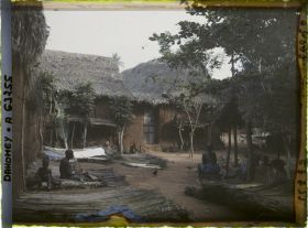 Image représentant Travaux de vannerie dans le village