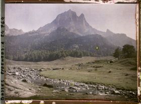 Image représentant France, Le Pic du Midi et le Gave d'Ossau