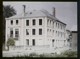 Image représentant France, Vienne le Château, Reconstruction de la manufacture de bonneterie