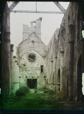 Image représentant France, Etain , Intérieur de l'Eglise vers le Clocher