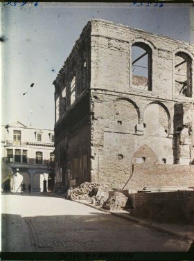 Image représentant Belgique, Louvain, Ruines de la Bibliothèque, Angle de la rue de Namur et de la Corse