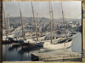 Image représentant Voiliers au port