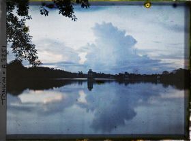 Image représentant Le Petit Lac au crépuscule