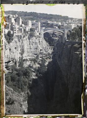 Image représentant Algérie, Constantine, Gorges du Rhumel vers le Pont d'El Kantara
