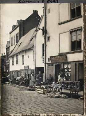 Image représentant France, Amiens, Quartiers des brocanteurs