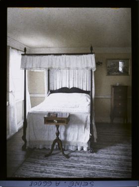 Image représentant L'Exposition Coloniale Internationale de 1931, une chambre de la maison de Georges Washington, section des États-Unis