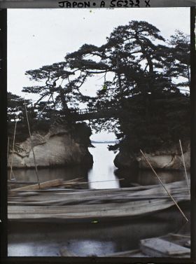 Image représentant Le pont d'accès au temple Godaï-do