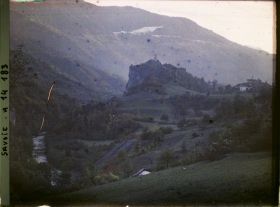 Image représentant Paysage avec chapelle et village