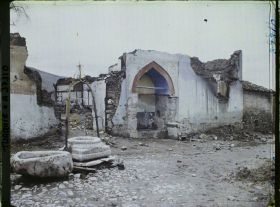 Image représentant Turquie, Magnesie, Entrée de la Husravagha- Djami