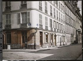 Image représentant Soupiraux cimentés rue de Bourgogne et rue de Varenne