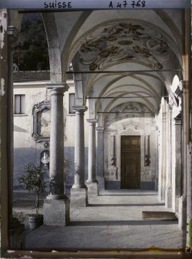 Image représentant Le portique de la Madonna del Sasso