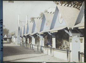 Image représentant L'Exposition des arts décoratifs, le Village du Jouet, quai d'Orsay