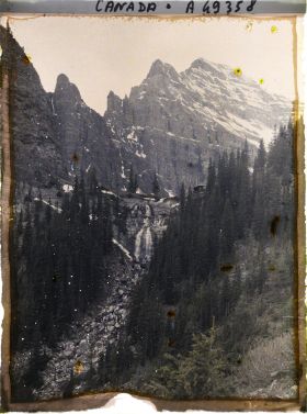 Image représentant Canada, Lac Louise, Cascade du Lac Agnès