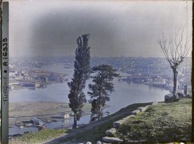 Image représentant La Corne d'Or depuis le cimetière d'Eyüp (au nord, sur la rive droite)