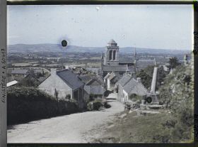 Image représentant Locronan vu depuis la rue Saint-Maurice