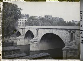 Image représentant Le pont Marie depuis le quai de Bourbon