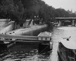Image représentant Reprise du service des bateaux parisiens