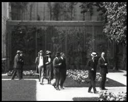 Image représentant Mission chinoise dans le parc de Monsieur Kahn