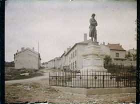 Image représentant France, Jaulny, Monumt aux Morts et Grande rue