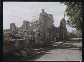 Image représentant France, Verdun, Un Coin de la Place du Maréchal Pétain
