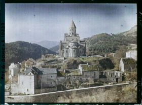Image représentant France, St Nectaire, Le Village et l'Eglise