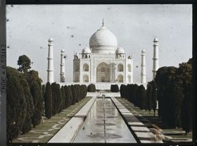 Image représentant Le grand canal axial et le mausolée du Taj Mahal