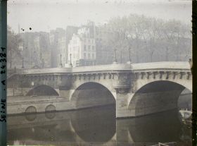 Image représentant Le Pont-Neuf dans le brouillard