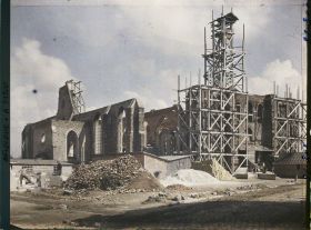 Image représentant Belgique, Ypres, L'Eglise St Pierre en reconstruction