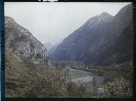 Image représentant La vallée de l'Ariège vers l'amont et Ussat-les-Bains