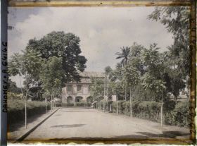 Image représentant Nouvelle avenue dans le quartier de l'administration coloniale