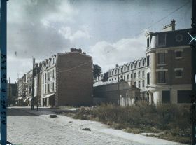 Image représentant France, Soissons, Le Lycée vu des Coin des rues du Collège et Botton
