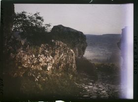 Image représentant France, Capdenac (Lot), Rochers : la voie romaine