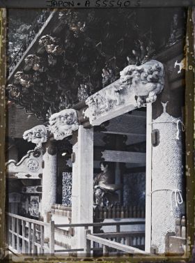 Image représentant La porte des "Rayons du Soleil ou du Crépuscule" (Yômeimon ou Higurashi-no-mon) du sanctuaire Tôshôgû