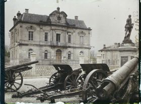 Image représentant France, Sampigny, La Place de la Mairie