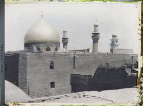 Image représentant Dôme et minarets de la mosquée funéraire d'Ali
