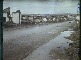 Image représentant Turquie, Ouchak, Quartier de la Gare détruit