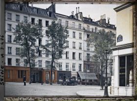 Image représentant La place de la Sorbonne vue de la rue de la Sorbonne