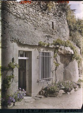 Image représentant Habitation troglodyte sur le sentier des Patys