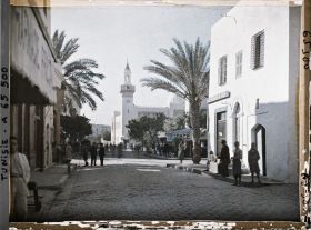 Image représentant La rue de la République et l'Hôtel de ville