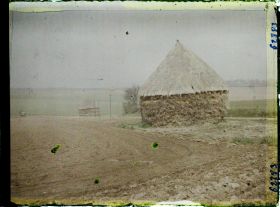 Image représentant Ile de France, Vallangoujard, Le même terrain labouré et ensemencé en betteraves