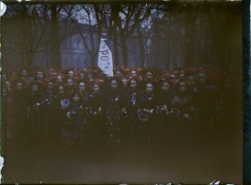 Image représentant France Alsace, Strasbourg, Les nœuds rouges